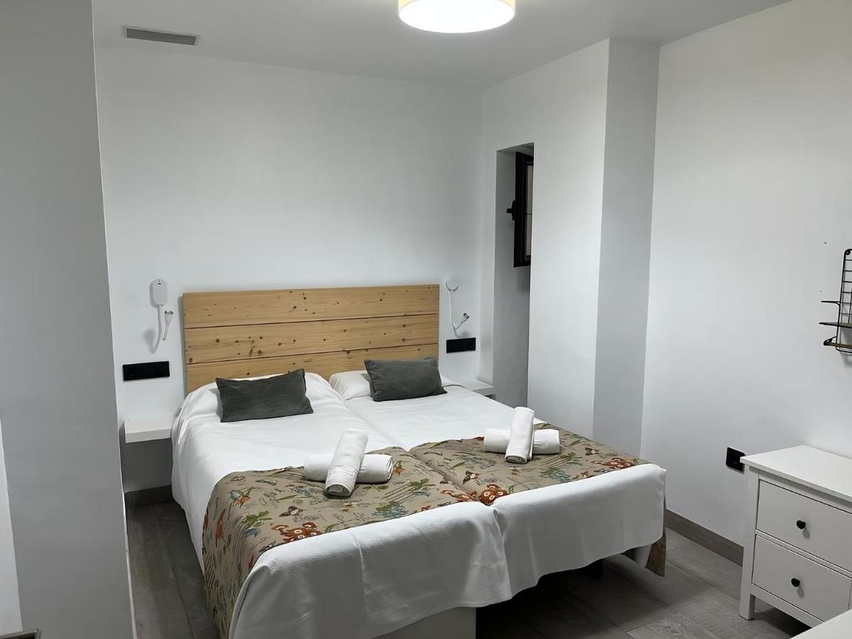 Apartamentos Living Sevilla Centro Maestranza Экстерьер фото