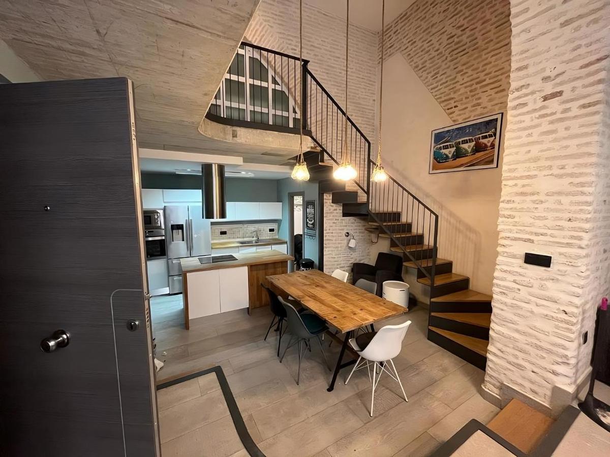 Apartamentos Living Sevilla Centro Maestranza Экстерьер фото